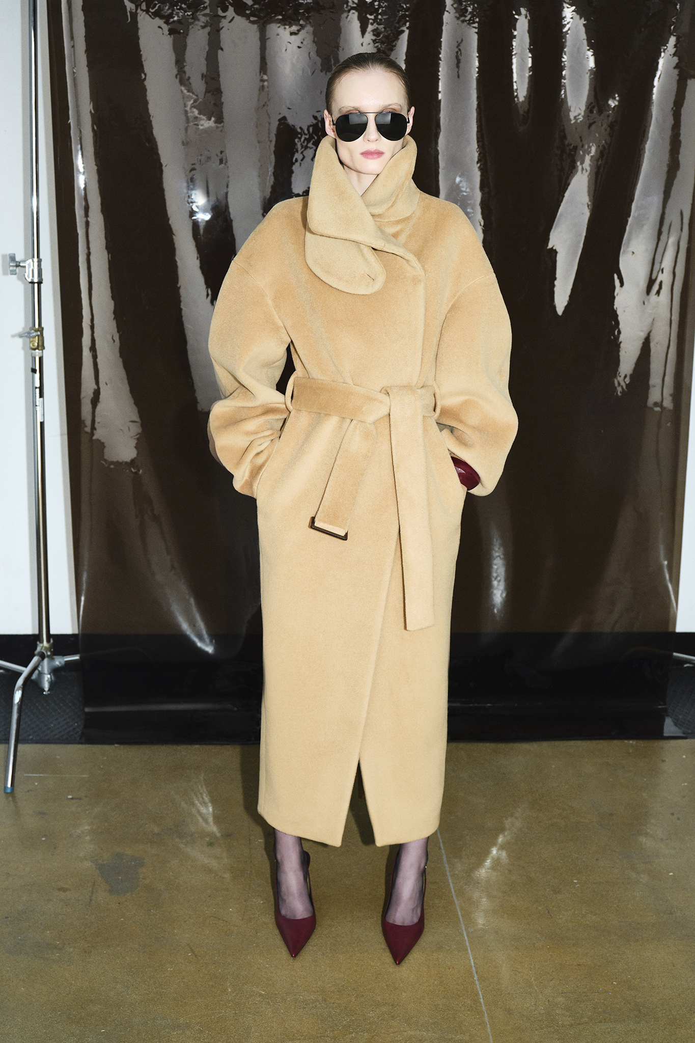 MUSE CAMEL WOOL COAT_model_EPUZER